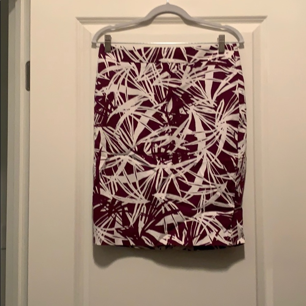 Loft Pencil skirt